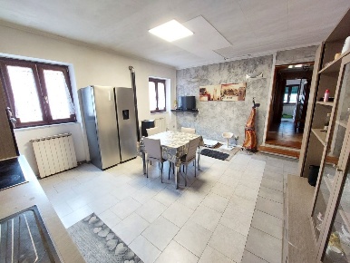 Foto Appartamento a Mignanego di 116 m² con 6 locali in vendita