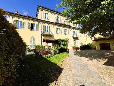 Foto Appartamento in Piazza Gerbido  2, Chieri Centro Storico di 95 m²