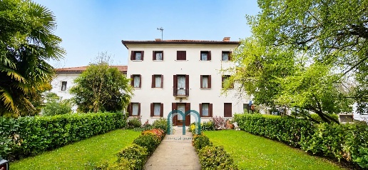 Foto Villa unifamiliare in VIA PESTRINO 16, Mirano Mirano Paese di 390 m²