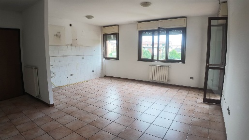 Foto Appartamento a Agliana Centro di 96 m² con 5 locali in vendita