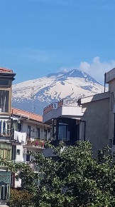 Foto Appartamento a Gravina di Catania Centro di 130 m² con 6 locali