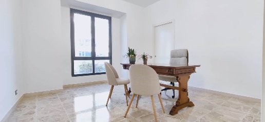 Foto Ufficio a Cecina Cecina Centro di 15 m² con 1 locali in affitto