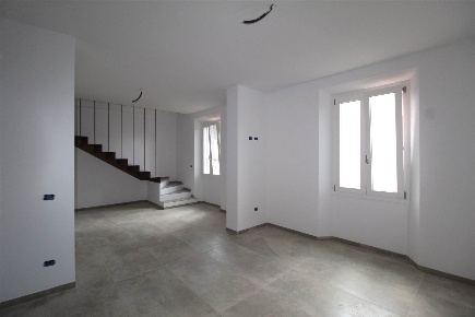 Foto Appartamento a Poggibonsi di 125 m² con 5 locali in vendita
