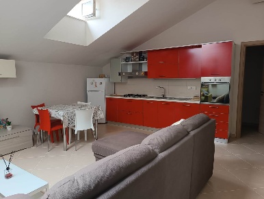 Foto Appartamento in Via Mazzocchi 26, Caserta Corso Trieste di 80 m²
