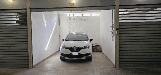 Foto Garage a Messina Contesse di 20 m² con 1 locali in affitto