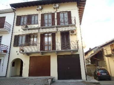 Foto Appartamento a Gambolò Centro di 80 m² con 2 locali in vendita