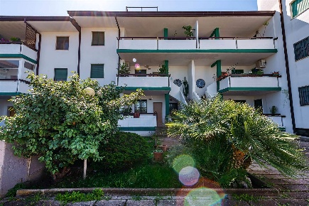 Foto Appartamento in Via Saragat  30, Palo del Colle Centro di 130 m²