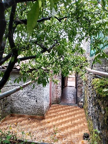 Foto Casa indipendente a Aci Sant'Antonio Centro di 57 m² con 2 locali