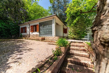 Foto Villa unifamiliare in contrada san guglielmo, Castelbuono di 133 m²