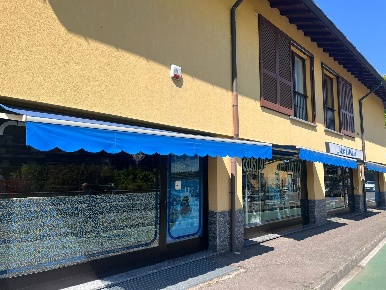 Foto Negozio in Via Bovisasca 32, Novate Milanese di 85 m² con 1 locali