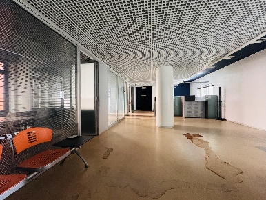 Foto Negozio in BUJA VIA SANTO STEFANO, Buja Buia di 528 m² in vendita