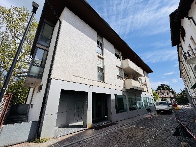 Foto Ufficio in TARCENTO VIA GARIBALDI, Tarcento Centro di 422 m²