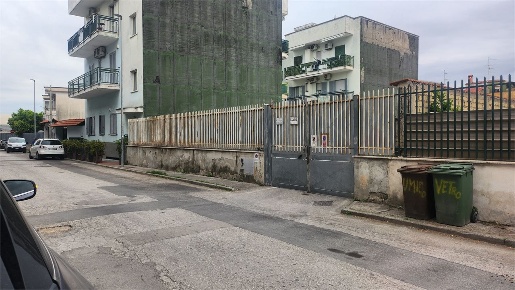 Foto Box a Casoria Centro di 642 m² in vendita