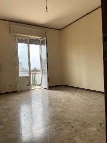 Foto Appartamento a Piacenza Via Colombo di 120 m² con 4 locali in vendita