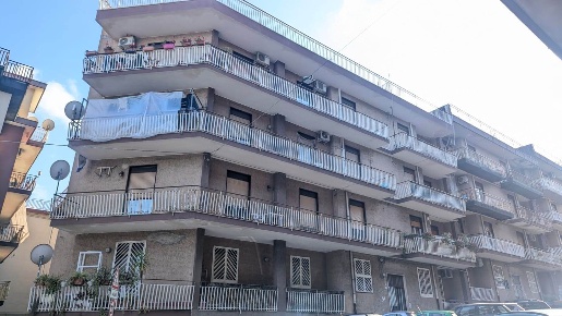 Foto Appartamento in VIA DELLE OLIMPIADI, Aci Catena Centro di 100 m²