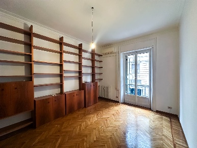 Foto Appartamento in Via Caprera 6, Milano Dezza di 90 m² con 3 locali