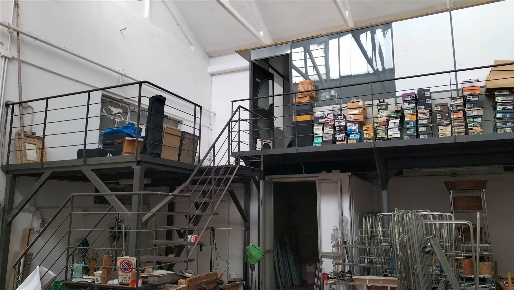 Foto Capannone industriale a Livorno Scopaia di 300 m² con 1 locali