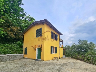 Foto Villa singola in Via Lavaggia 13, Vezzano Ligure di 209 m² in vendita