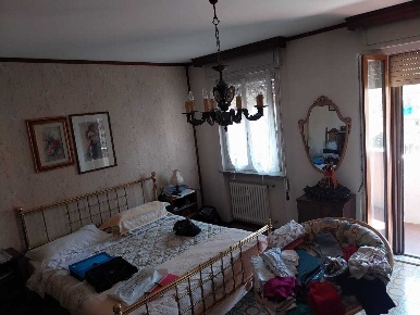 Foto Appartamento a Piacenza Besurica di 121 m² con 6 locali in vendita