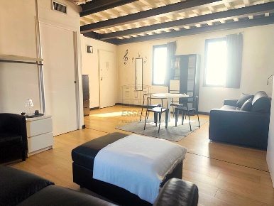Foto Appartamento in Piazza San Ponziano 6, Lucca di 47 m² con 2 locali