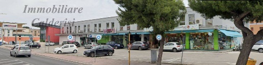 Foto Locale commerciale in Via Dante Alighieri 1, Grottammare Centro
