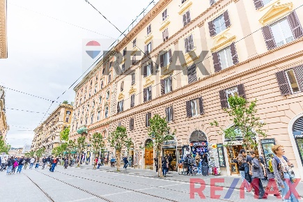 Foto Appartamento in Ottaviano 73, Roma Prati di 140 m² con 6 locali