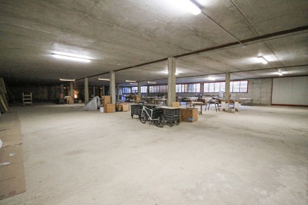 Foto Magazzino in via Dei Termini 3, Osio Sopra di 1370 m² con 1 locali