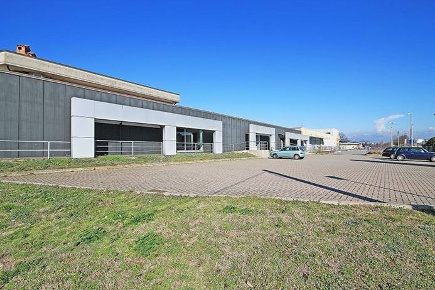 Foto Negozio in via Dei Termini, Osio Sopra di 470 m² con 2 locali