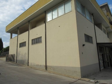 Foto Agriturismo in VIA MAIELLA, Spoltore di 438 m² con 1 locali in vendita