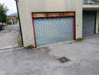 Foto Posti auto in via Roma, Montoro San Pietro di 75 m² con 1 locali