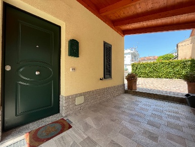 Foto Stanza in via Genova 2, Catanzaro Catanzaro Lido di 90 m² con 5 locali