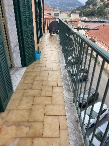 Foto Appartamento in Via Scalo Merci, Ventimiglia di 100 m² con 5 locali