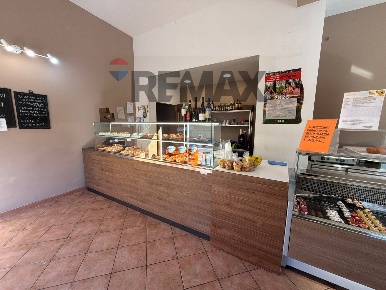 Foto Attività commerciale in Via Monsignor Evola 27, Terrasini Centro