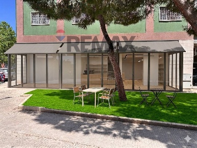 Foto Locale commerciale in viale tica snc, Siracusa Tica - Zecchino