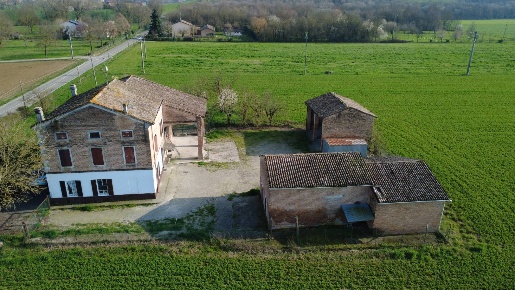 Foto Rustico in Strada delle case, Fidenza di 208 m² con 6 locali