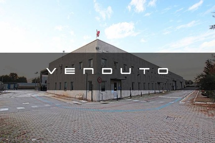 Foto Capannone industriale a Busto Arsizio Sacconago di 7300 m² in vendita