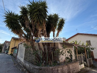 Foto Villa unifamiliare in via dei saraceni, Massa Centro di 65 m²