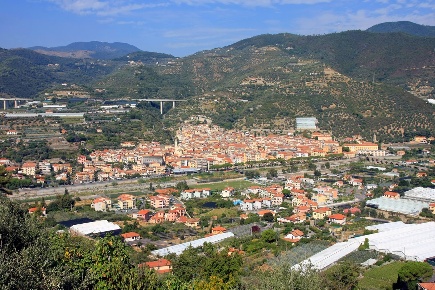 Foto Terreno residenziale a Taggia Centro di 850 m² in vendita