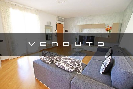 Foto Appartamento in via locatelli, Calcinate di 135 m² con 3 locali