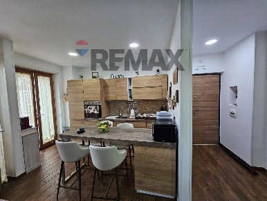 Foto Appartamento in Via Robertelli 29, Salerno Torrione di 87 m²