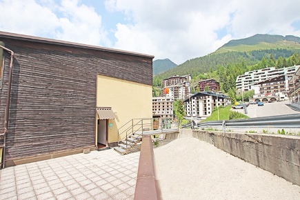 Foto Hotel in via Cortivo, Foppolo di 450 m² con 19 locali in vendita