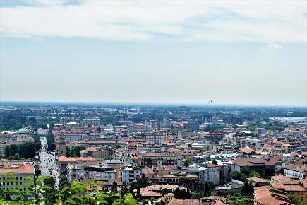 Foto Terreno residenziale a Bergamo Longuelo di 2500 m² in vendita