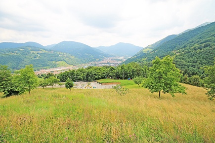 Foto Terreno residenziale a Gazzaniga di 1200 m² in vendita