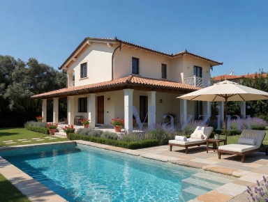 Foto Villa unifamiliare in via Don Minzoni, Pietrasanta di 250 m²