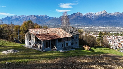 Foto Casa indipendente in Via Rive di Villa 18, Borgo Valbelluna di 260 m²