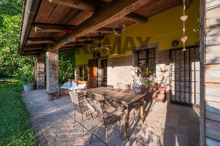 Foto Casa indipendente in Viottolo dei Frutti 9, Brescello Centro di 265 m²