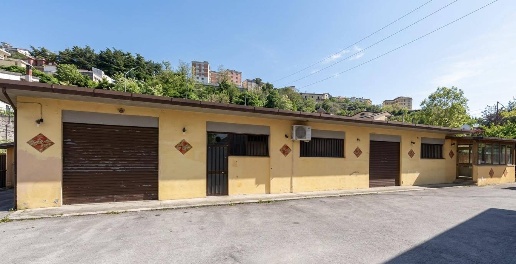 Foto Locale commerciale in via degli anemoni 12, Alatri Centro di 500 m²
