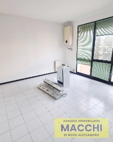 Foto Ufficio a Ponsacco Centro di 50 m² con 2 locali in affitto