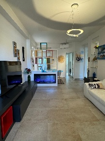 Foto Appartamento a Montignoso Cinquale di 100 m² con 4 locali in vendita