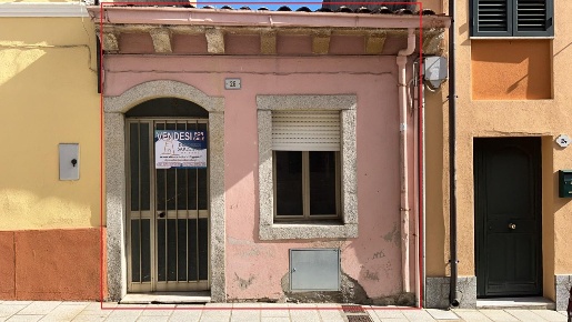 Foto Casa indipendente a Luogosanto di 56 m² con 2 locali in vendita